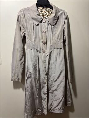 AKIRA Light Gray Trench Coat with Leopard Lining